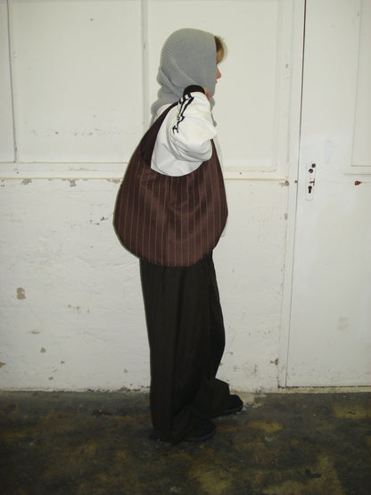 BROWN STRIPED MEDIUM EGG