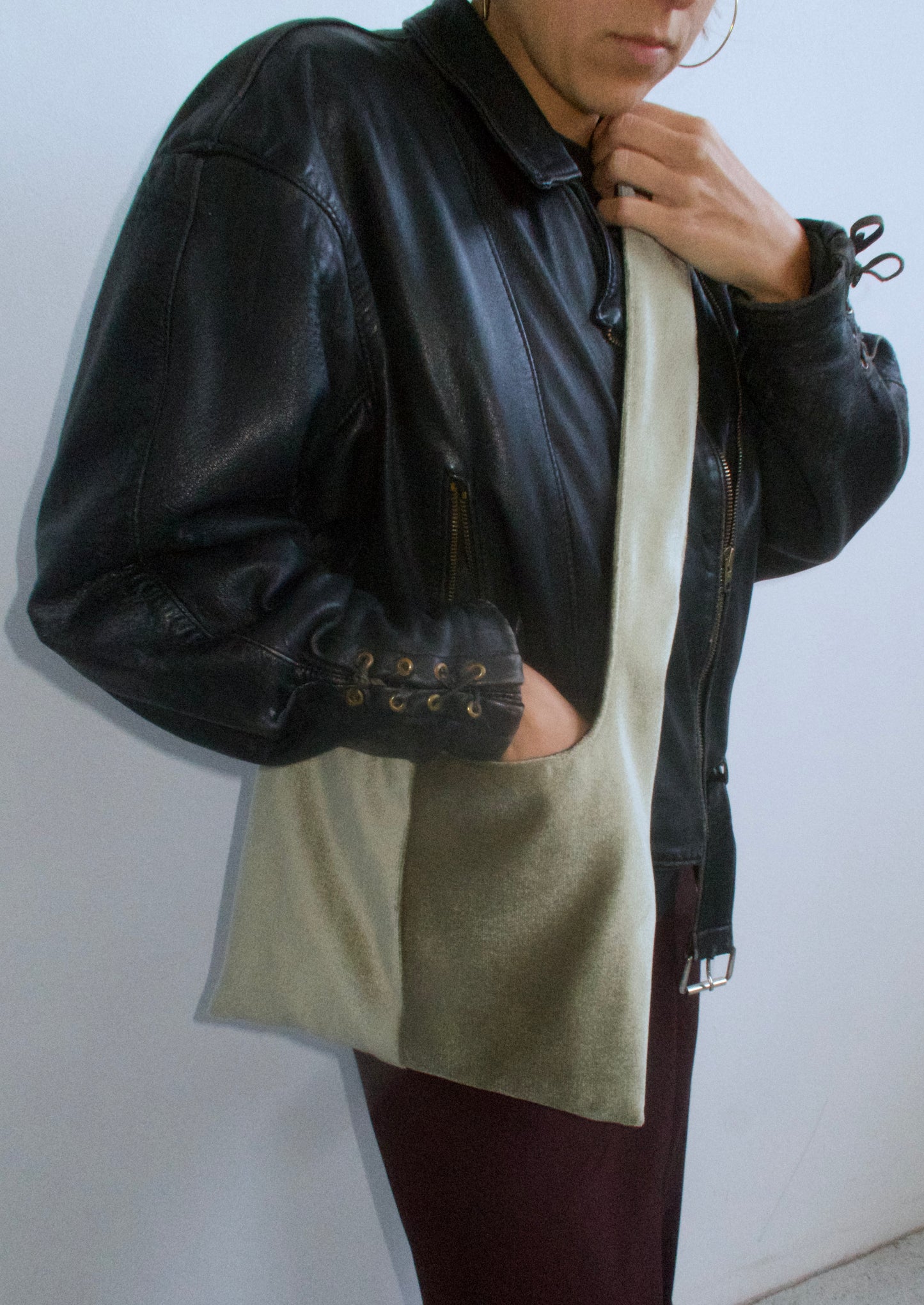LIGHT GREEN VELVET MEDIUM BAG